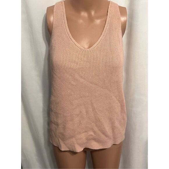 BEAUTIFUL Elizabeth and James Women’s Sleeveless Peach Pullover Tank Knit Sweate - Picture 1 of 6
